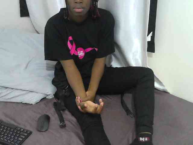 Hot-shizo Live Webcam on BongaCams