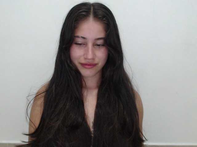 Bella-Rose live cam on BongaCams