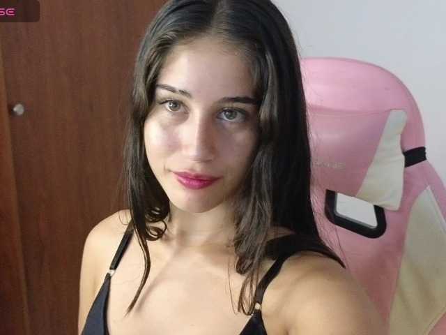 Bella-Rose live cam on BongaCams