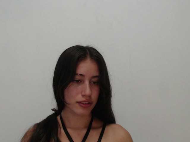 Bella-Rose live cam on BongaCams