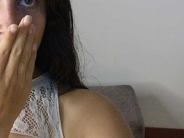 Bella-Rose Live Cam on BongaCams