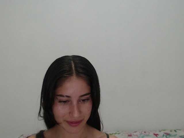 Bella-Rose live cam on BongaCams