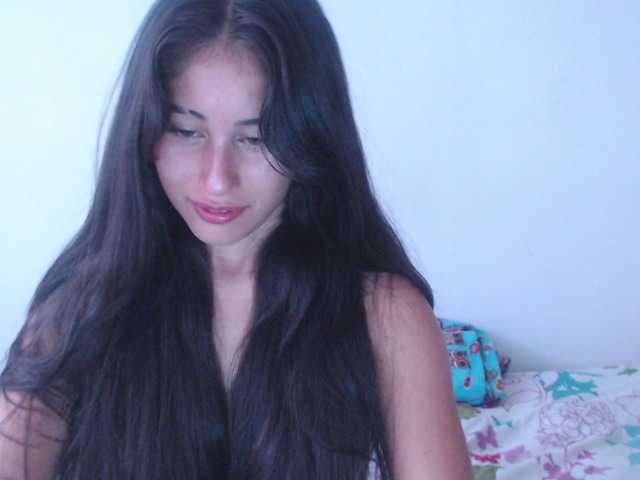 Bella-Rose live cam on BongaCams