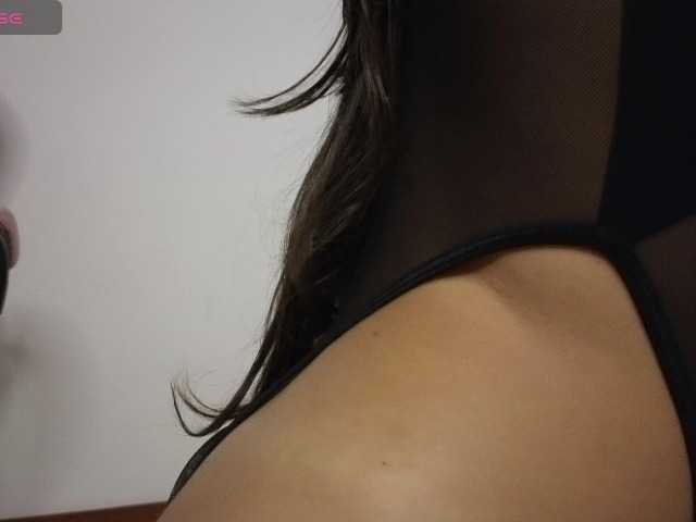 Bella-Rose live cam on BongaCams