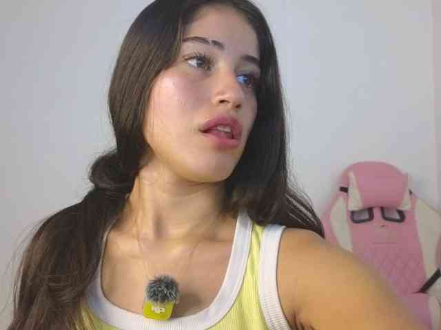 BellaRose- webcam