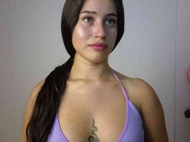 BellaRose- webcam