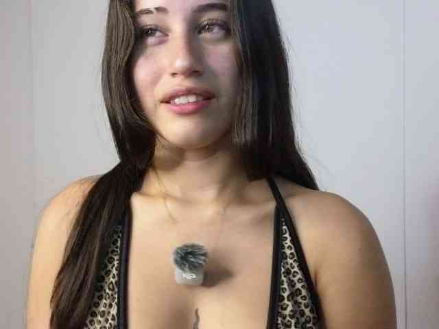 BellaRose- webcam