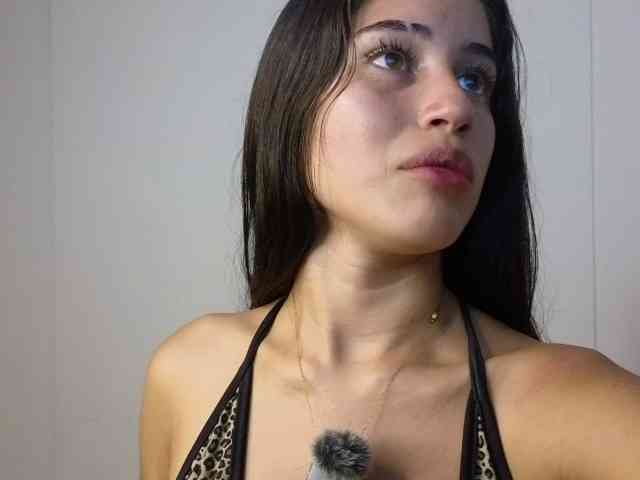 BellaRose- webcam