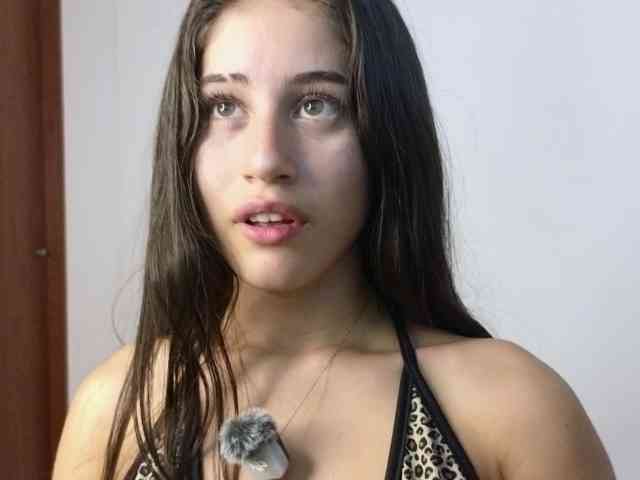 BellaRose- webcam