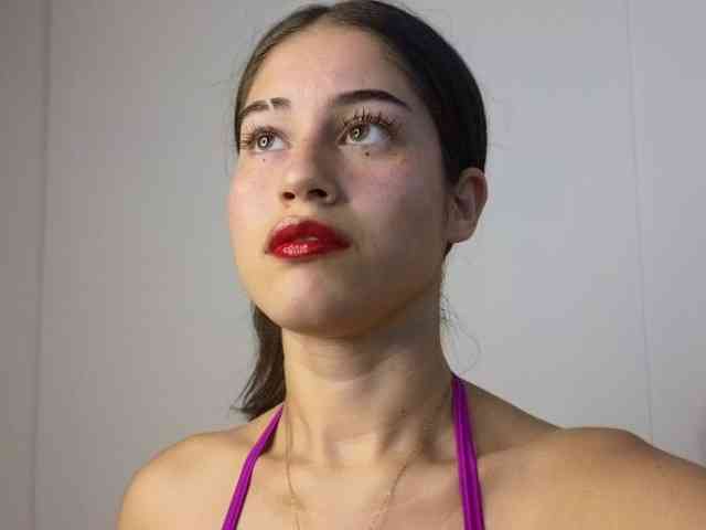 BellaRose- webcam