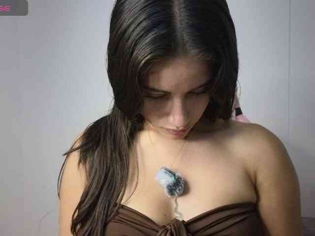 BellaRose- webcam