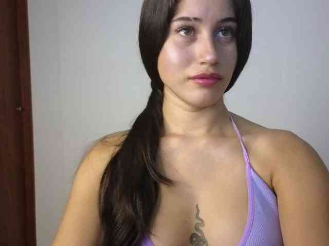 BellaRose- webcam