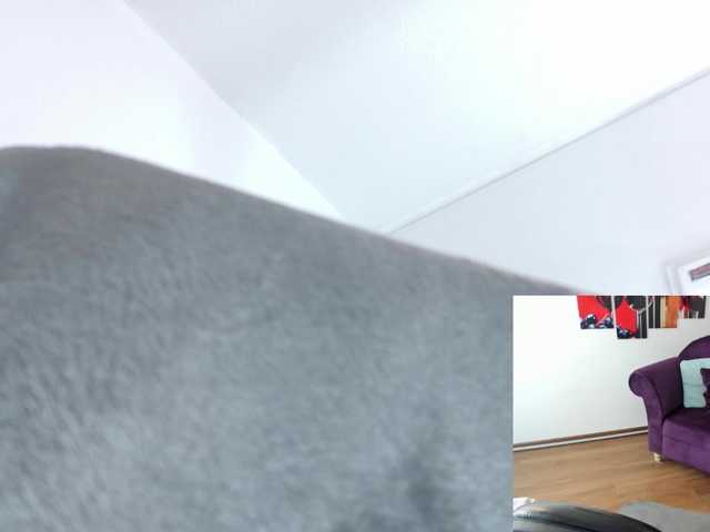 Emma-sexxy live cam on BongaCams