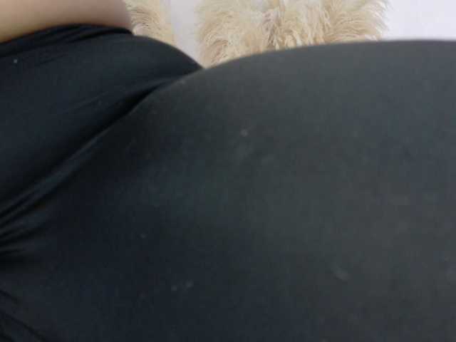 Emma-sexxy live cam on BongaCams
