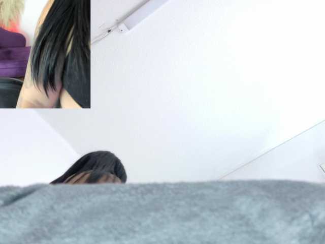 Emma-sexxy live cam on BongaCams