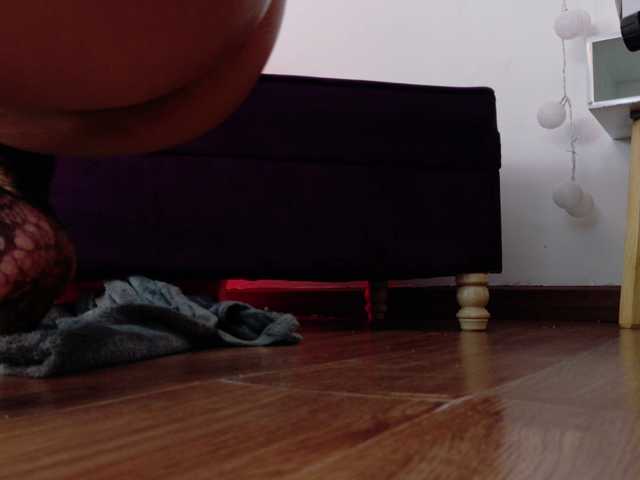 Emma-sexxy live cam preview