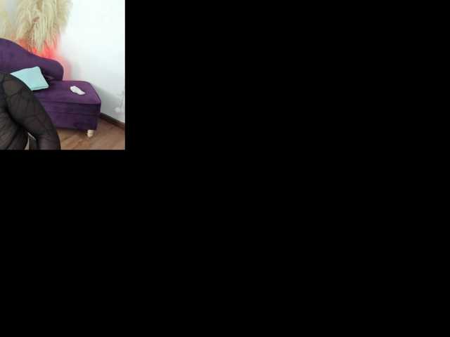 Emma-sexxy live cam on BongaCams