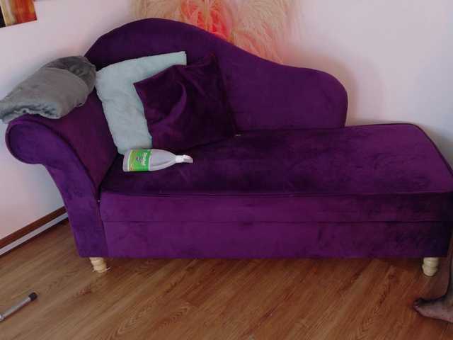 Emma-sexxy live cam on BongaCams
