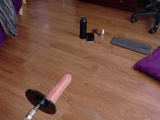 Emma-sexxy live cam on BongaCams