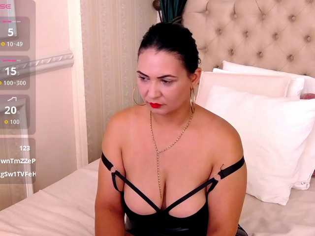 le modèle AngelaGarrett est en webcam porno dans un show sur le site bongacams, il possède les tags suivants: White/Caucasian,Brunette,Shaved