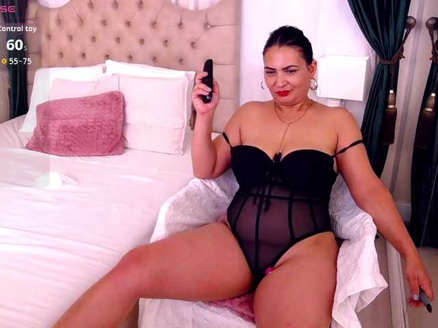 AngelaGarrett live cam on BongaCams