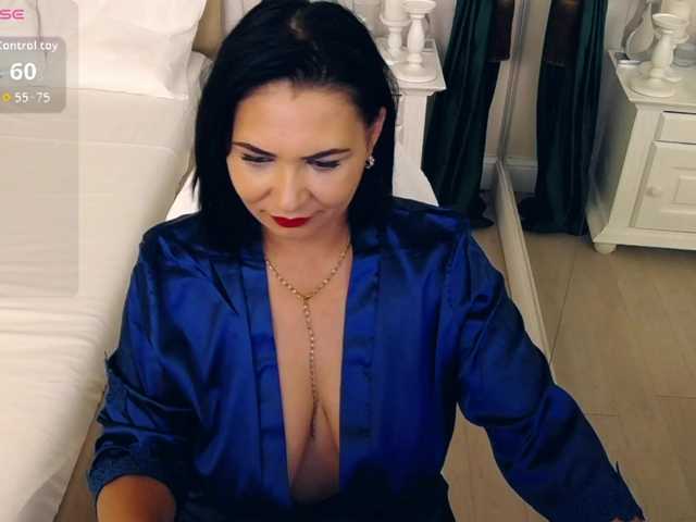 AngelaGarrett live cam preview
