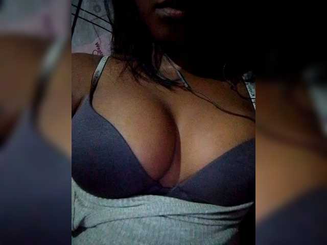 mimie23 live webcam show