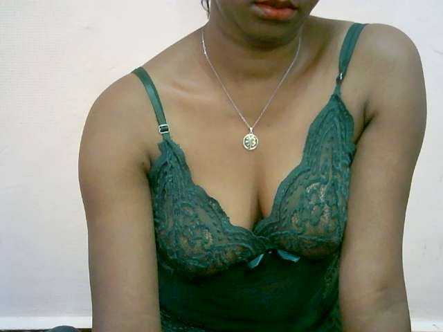 mimie23 live cam on BongaCams