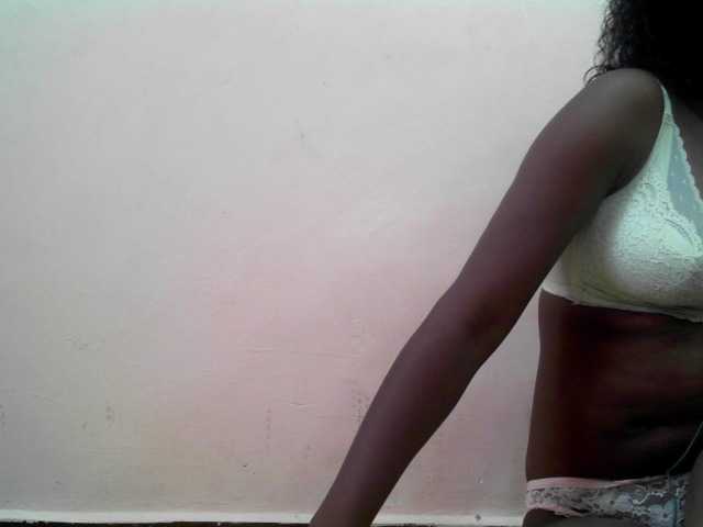 mimie23 live cam on BongaCams