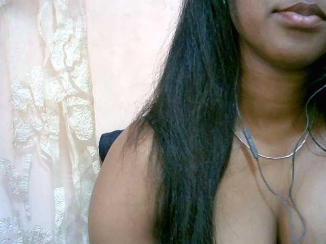 mimie23 live cam on BongaCams