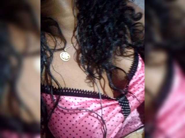 mimie23 live cam on BongaCams