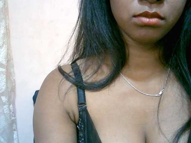 mimie23 live cam on BongaCams