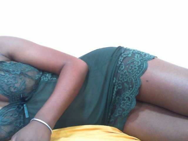 mimie23 live cam on BongaCams