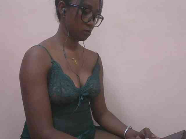 mimie23 webcam