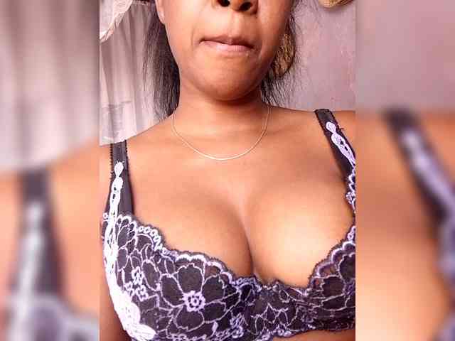 mimie23 webcam