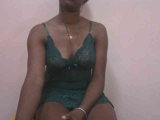 mimie23 Live Webcam on BongaCams