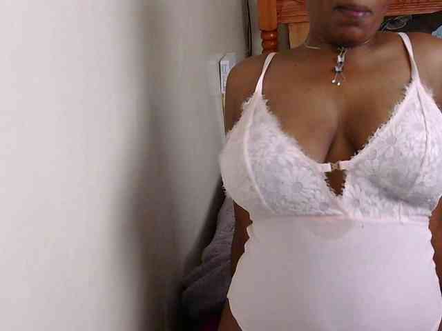 ivyisfreaky webcam