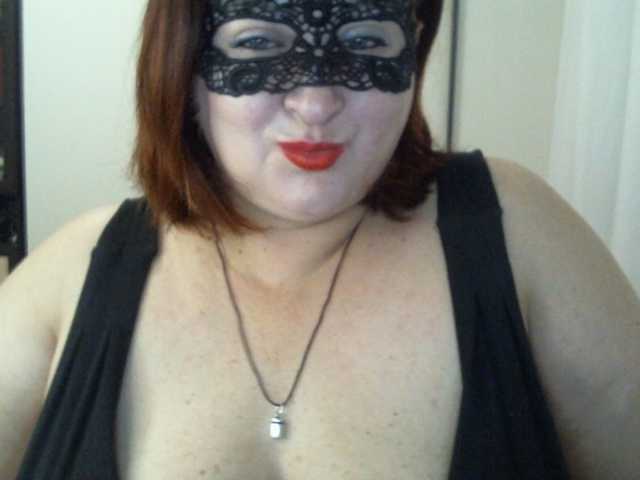 AgilaMipo live cam on BongaCams