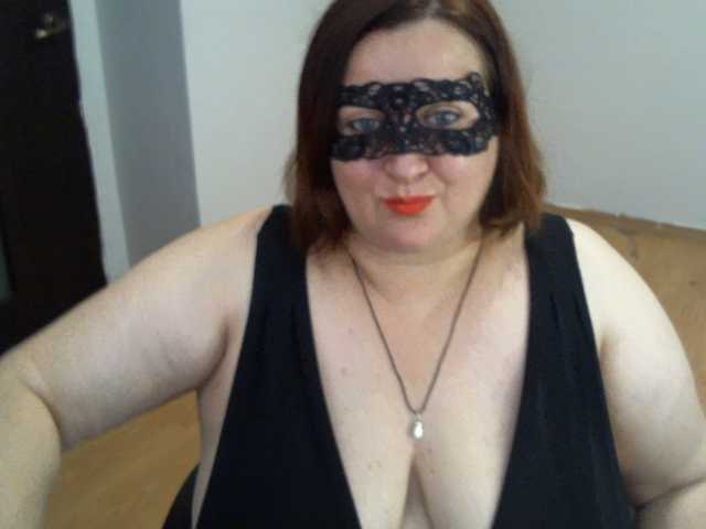 AgilaMipo live webcam show