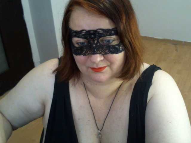 AgilaMipo live webcam show