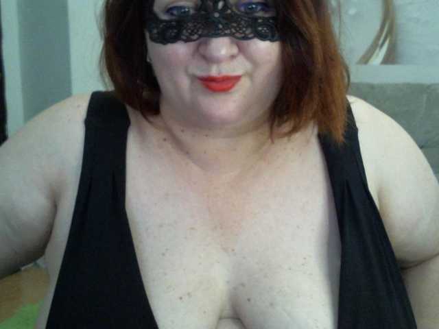 AgilaMipo live cam on BongaCams