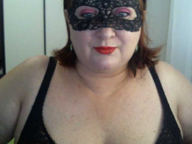 AgilaMipo live cam on BongaCams