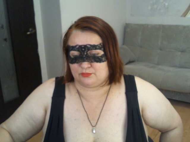 AgilaMipo live cam on BongaCams