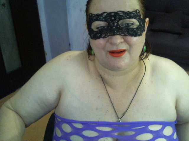 AgilaMipo live cam on BongaCams