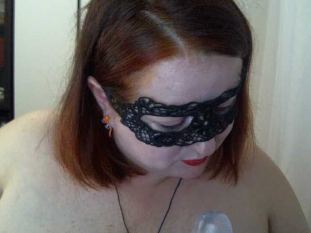 AgilaMipo, live now on BongaCams
