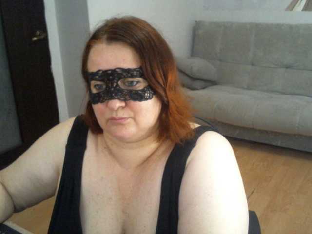 AgilaMipo live cam on BongaCams
