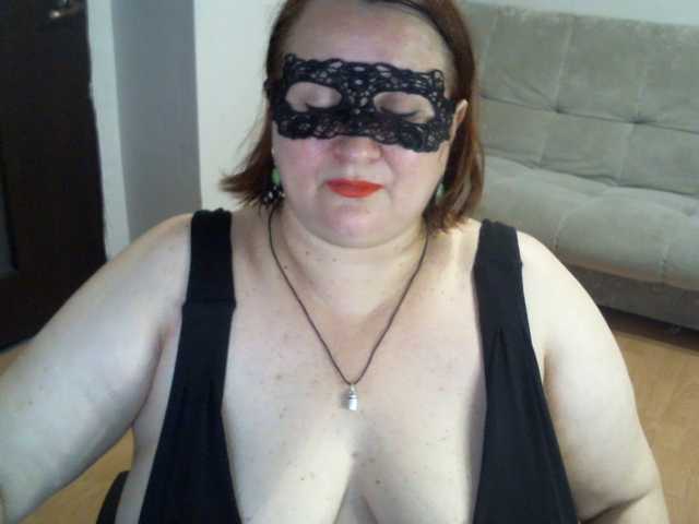 AgilaMipo live cam on BongaCams