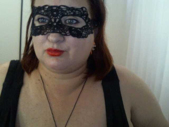 AgilaMipo, en directo ahora en BongaCams