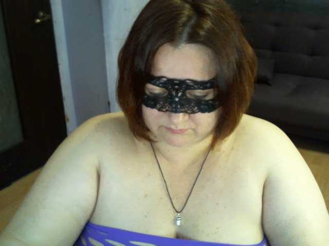 AgilaMipo live webcam show