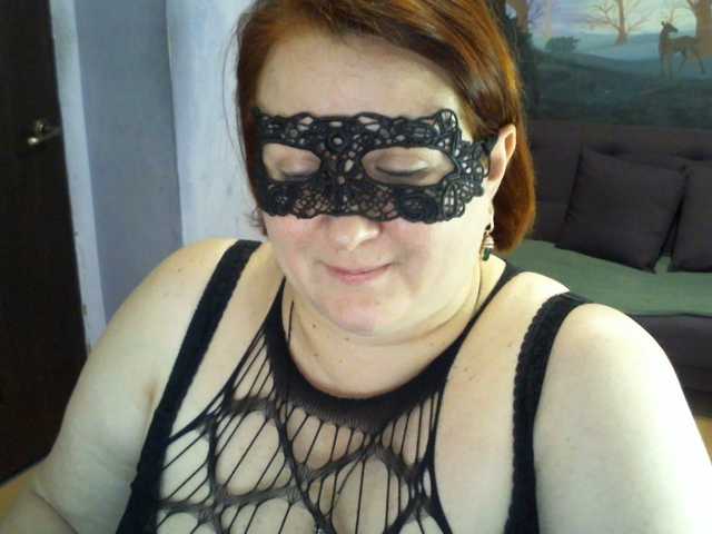 le modèle AgilaMipo est en webcam porno dans un show sur le site bongacams, il possède les tags suivants: White/Caucasian,Redhead,Shaved
